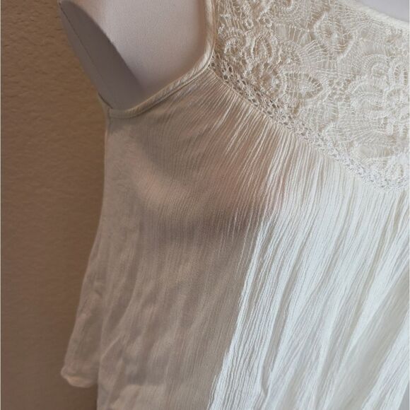 AMERICAN RAG CIE Lace Tank Top - Picture 4 of 7